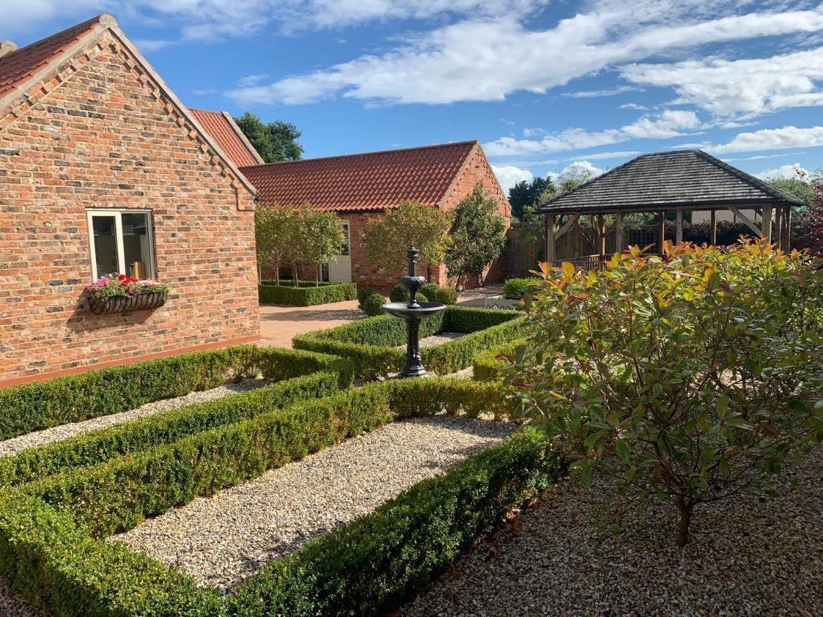 Meals Farm Holiday Cottages - The Stables North Somercotes 외부 사진